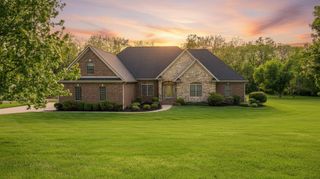 1110 Creekside Drive, Lawrenceburg, KY 40342