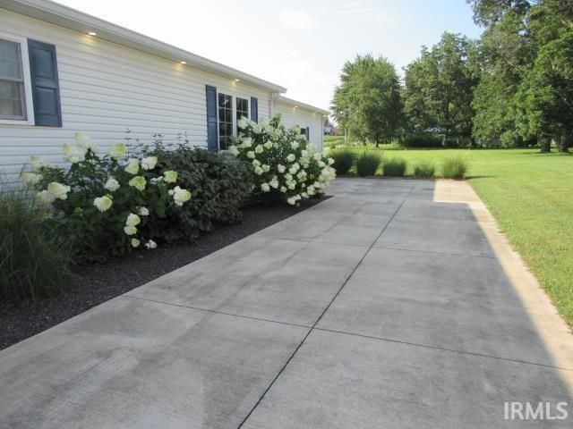 9000 Old Hwy 62, Mount Vernon, IN 47620