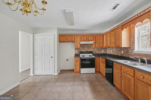 3351 Highway 3 N, Hampton, GA 30228