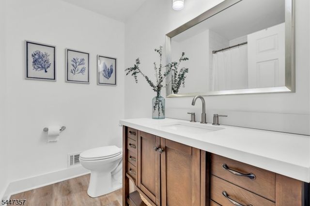 804 Well Sweep Rd 804, Readington Twp., NJ 08889
