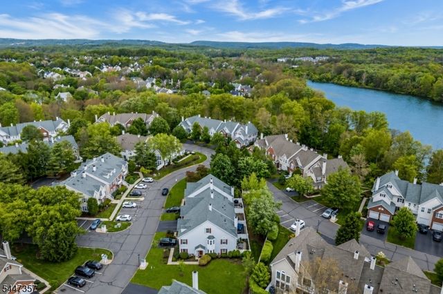 804 Well Sweep Rd 804, Readington Twp., NJ 08889