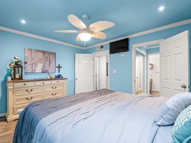 3279 W Rialto Avenue, Fresno, CA 93722