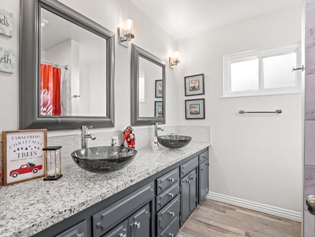 3279 W Rialto Avenue, Fresno, CA 93722