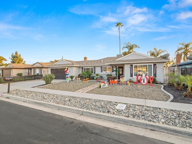 3279 W Rialto Avenue, Fresno, CA 93722