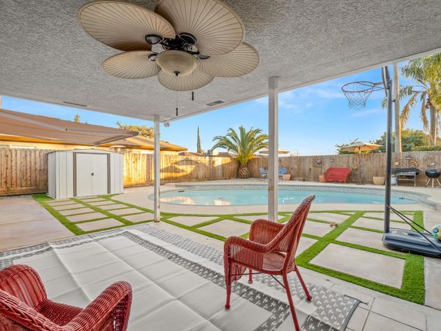 3279 W Rialto Avenue, Fresno, CA 93722