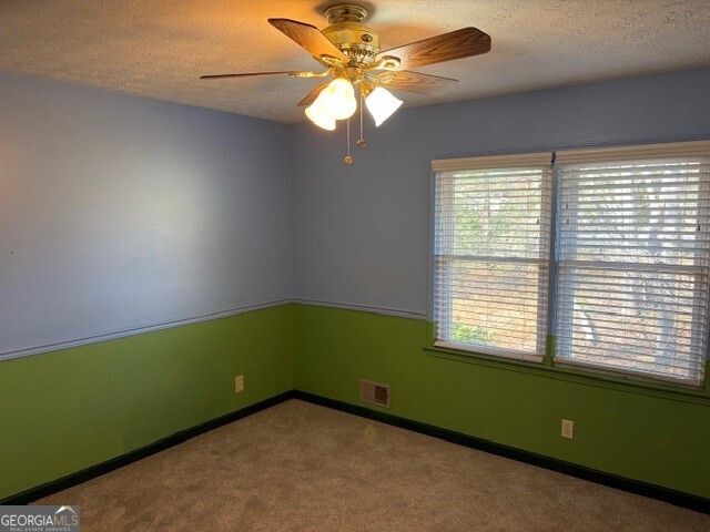 185 Redwood Circle, Fayetteville, GA 30214