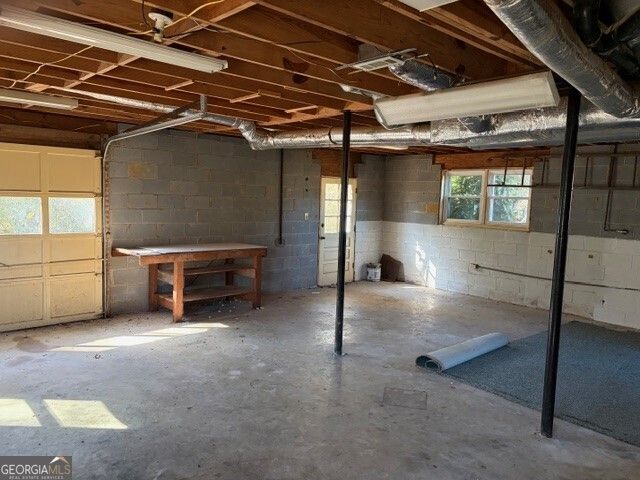 185 Redwood Circle, Fayetteville, GA 30214