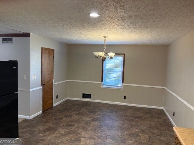 185 Redwood Circle, Fayetteville, GA 30214