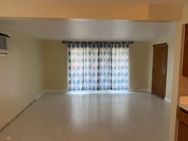 5743 S KENTON Avenue 1S, Chicago, IL 60629