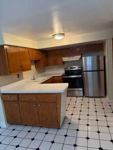 5743 S KENTON Avenue 1S, Chicago, IL 60629