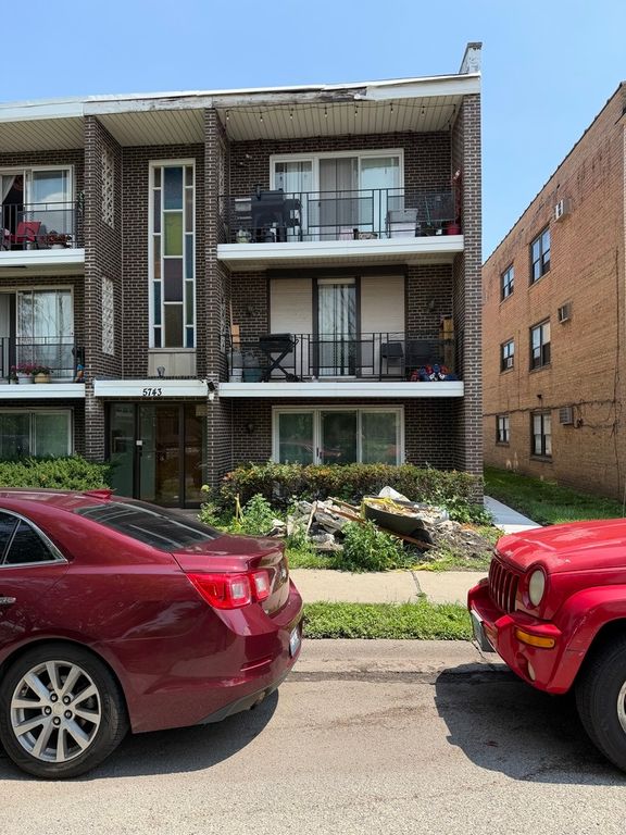 5743 S KENTON Avenue 1S, Chicago, IL 60629