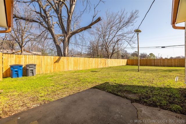 1645 N College Avenue, Tulsa, OK 74110