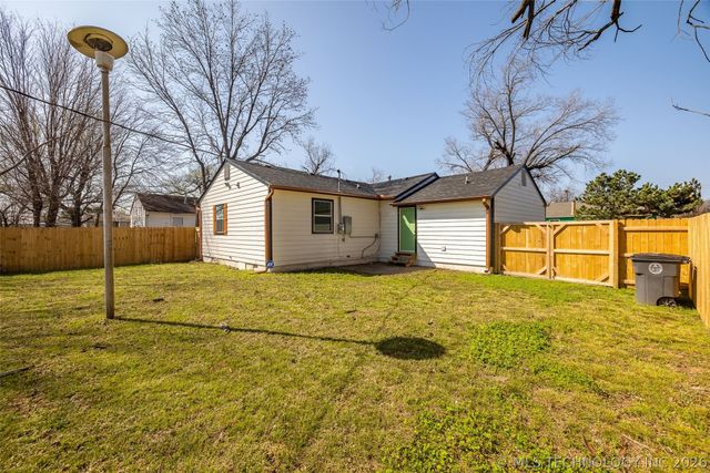 1645 N College Avenue, Tulsa, OK 74110