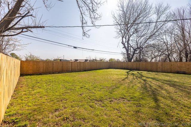 1645 N College Avenue, Tulsa, OK 74110