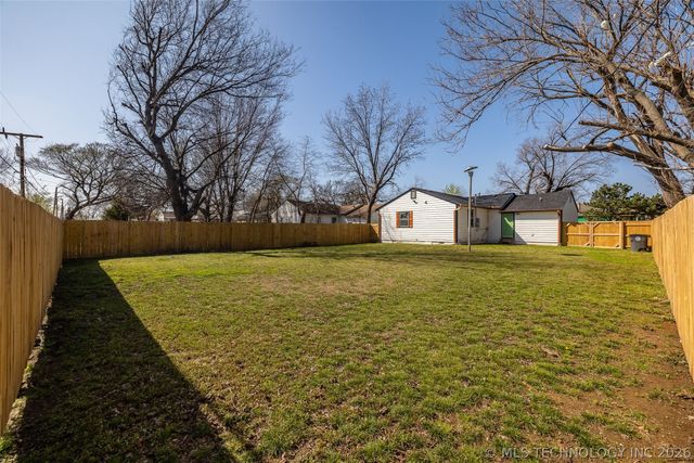 1645 N College Avenue, Tulsa, OK 74110