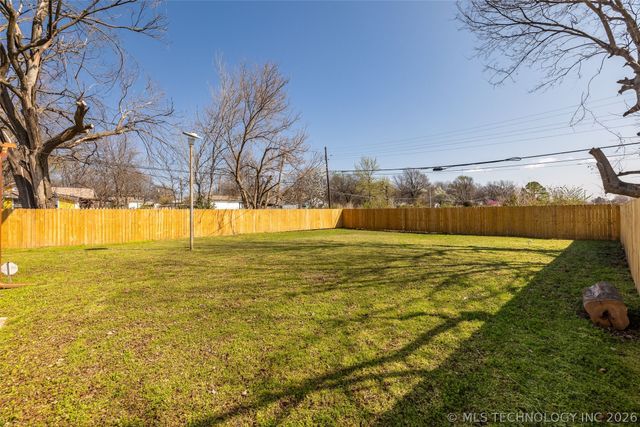 1645 N College Avenue, Tulsa, OK 74110