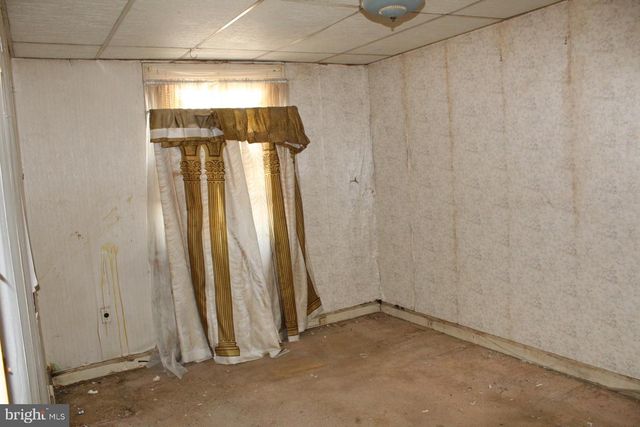 1642 E TULPEHOCKEN ST, Philadelphia, PA 19138