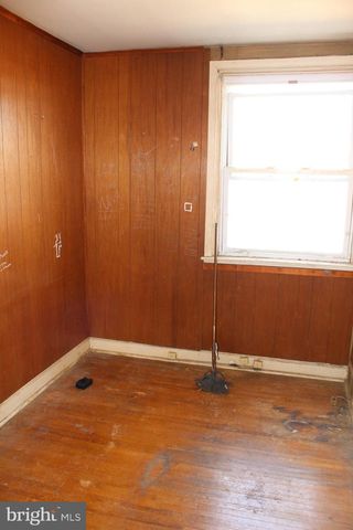 1642 E TULPEHOCKEN ST, Philadelphia, PA 19138