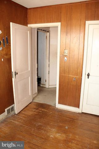 1642 E TULPEHOCKEN ST, Philadelphia, PA 19138