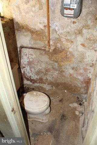 1642 E TULPEHOCKEN ST, Philadelphia, PA 19138