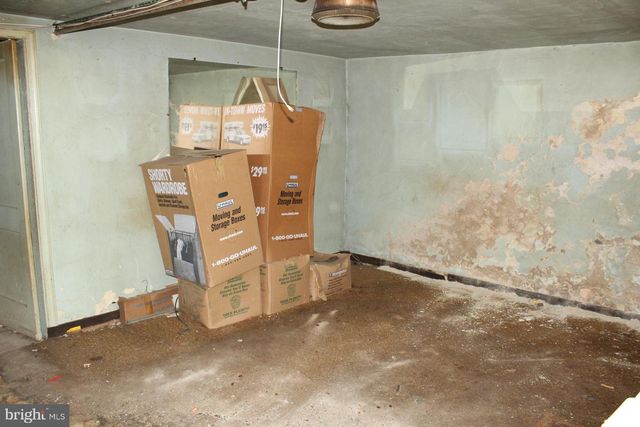 1642 E TULPEHOCKEN ST, Philadelphia, PA 19138