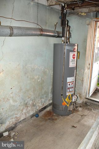 1642 E TULPEHOCKEN ST, Philadelphia, PA 19138