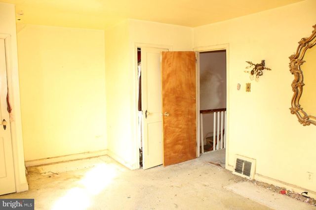 1642 E TULPEHOCKEN ST, Philadelphia, PA 19138