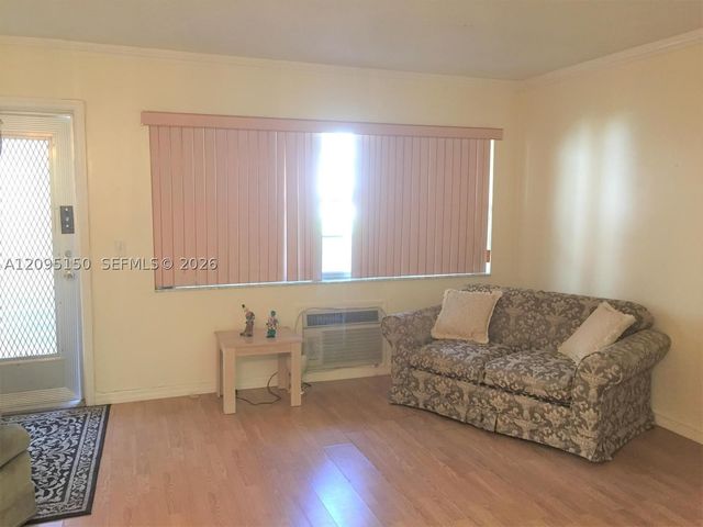107 Canterbury E 107, West Palm Beach, FL 33417