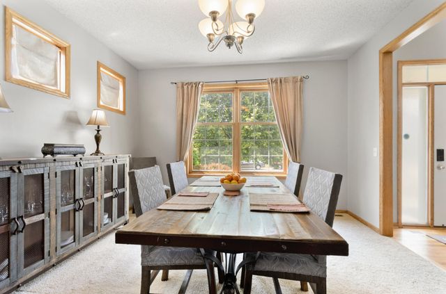 370 Liberty Heights Drive, Chaska, MN 55318