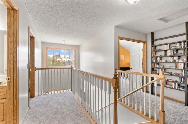 370 Liberty Heights Drive, Chaska, MN 55318
