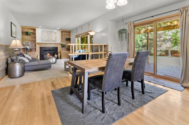 370 Liberty Heights Drive, Chaska, MN 55318