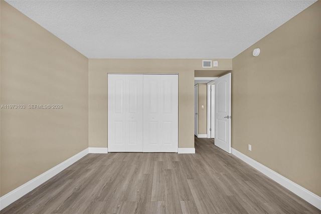 700 NW 214th St 321, Miami Gardens, FL 33169