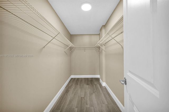 700 NW 214th St 321, Miami Gardens, FL 33169