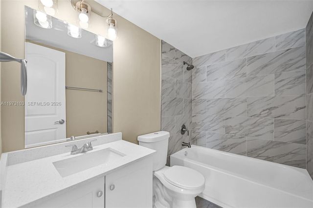 700 NW 214th St 321, Miami Gardens, FL 33169