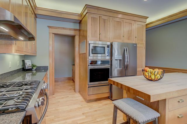 1783 Irving Avenue S, Minneapolis, MN 55403