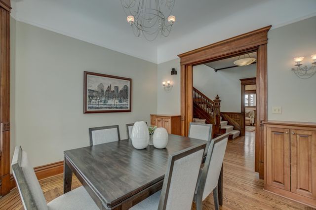 1783 Irving Avenue S, Minneapolis, MN 55403