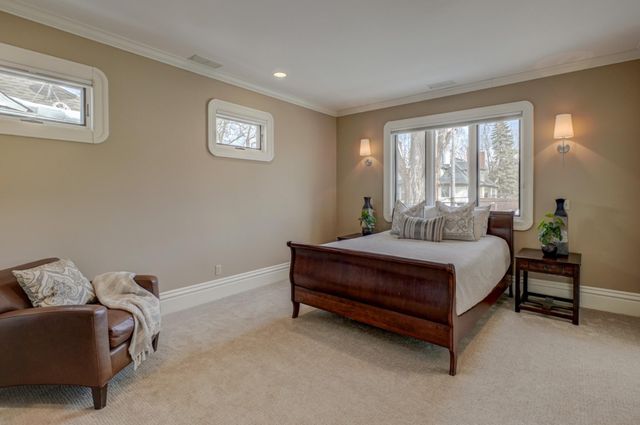 1783 Irving Avenue S, Minneapolis, MN 55403