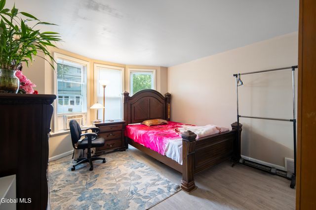 28 Grant Avenue, Albany, NY 12206