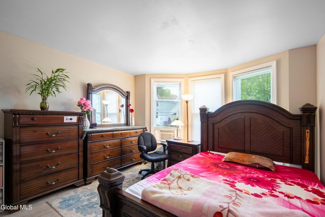 28 Grant Avenue, Albany, NY 12206
