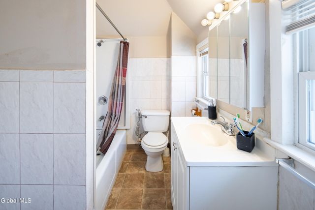 28 Grant Avenue, Albany, NY 12206