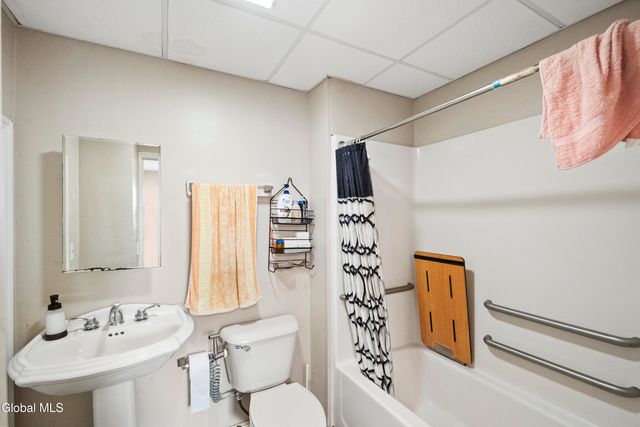 28 Grant Avenue, Albany, NY 12206