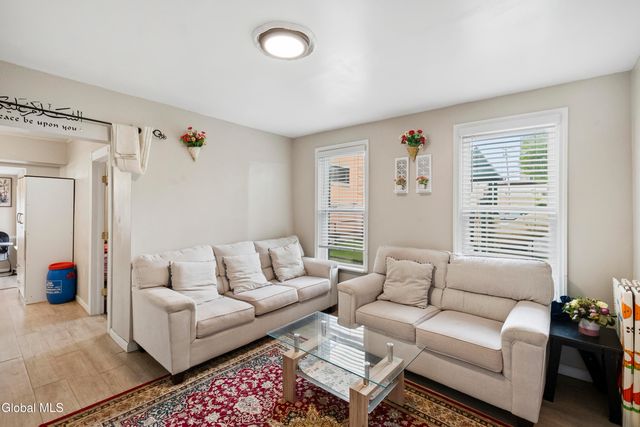 28 Grant Avenue, Albany, NY 12206