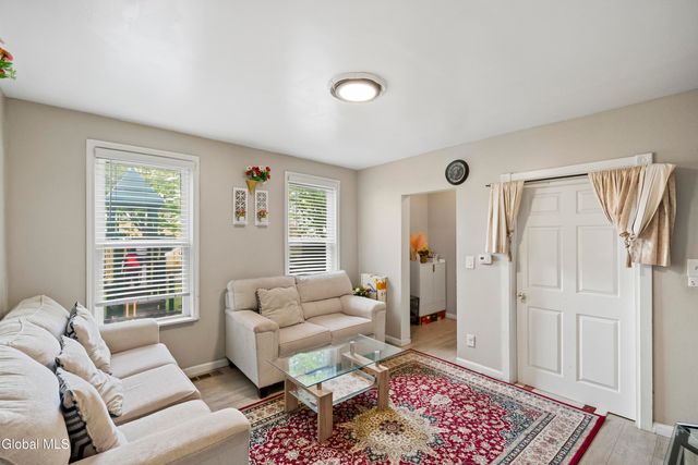 28 Grant Avenue, Albany, NY 12206