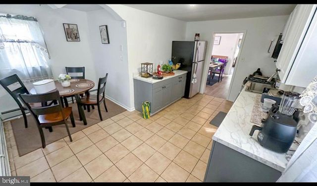 178 E CHARLESTON AVE, Lawnside, NJ 08045