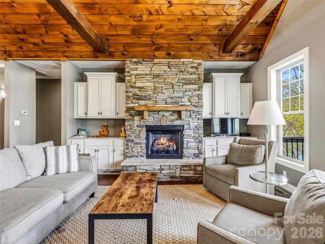 402 Holmstead Drive, Lake Lure, NC 28746