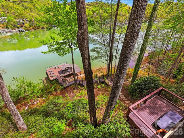 402 Holmstead Drive, Lake Lure, NC 28746