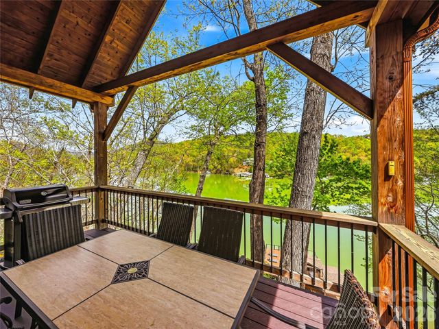 402 Holmstead Drive, Lake Lure, NC 28746