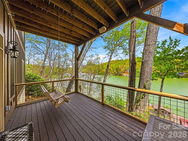 402 Holmstead Drive, Lake Lure, NC 28746