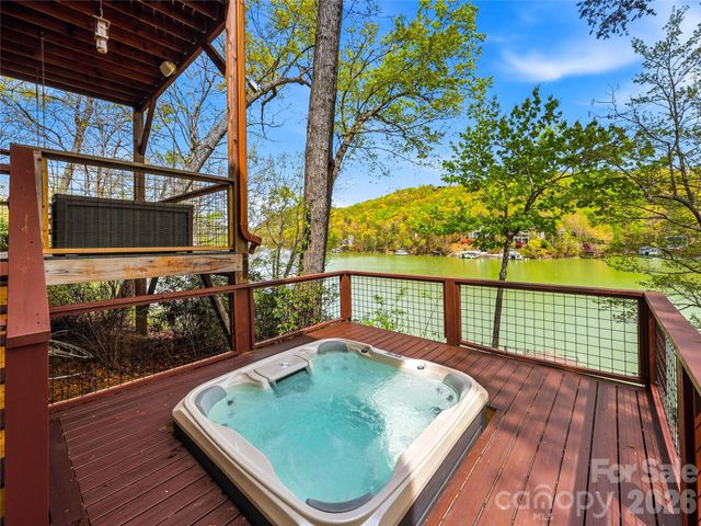 402 Holmstead Drive, Lake Lure, NC 28746