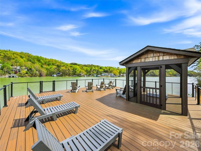 402 Holmstead Drive, Lake Lure, NC 28746